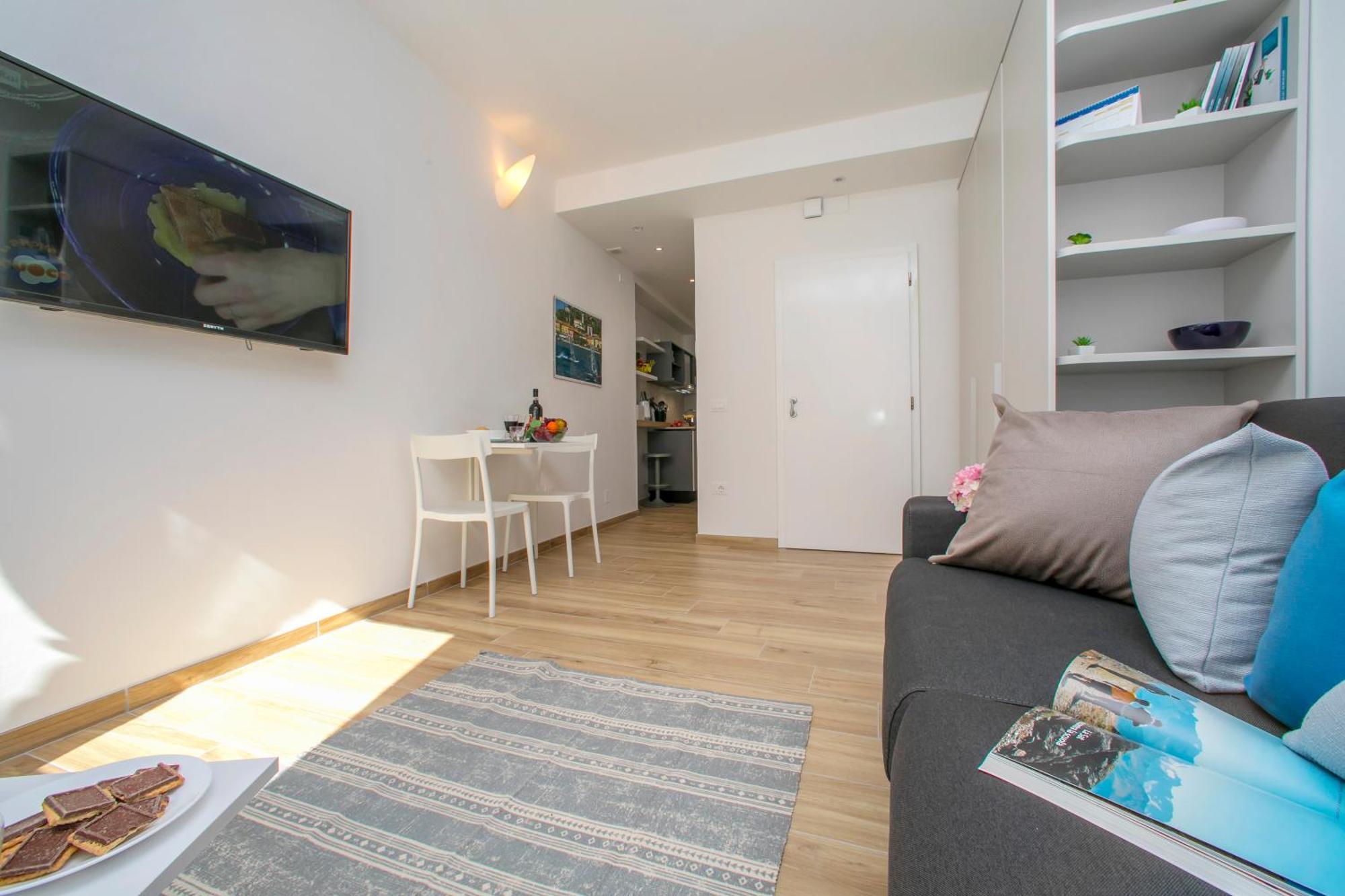 Nido Sui Tetti Di Riva Del Garda - Happy Rentals 外观 照片