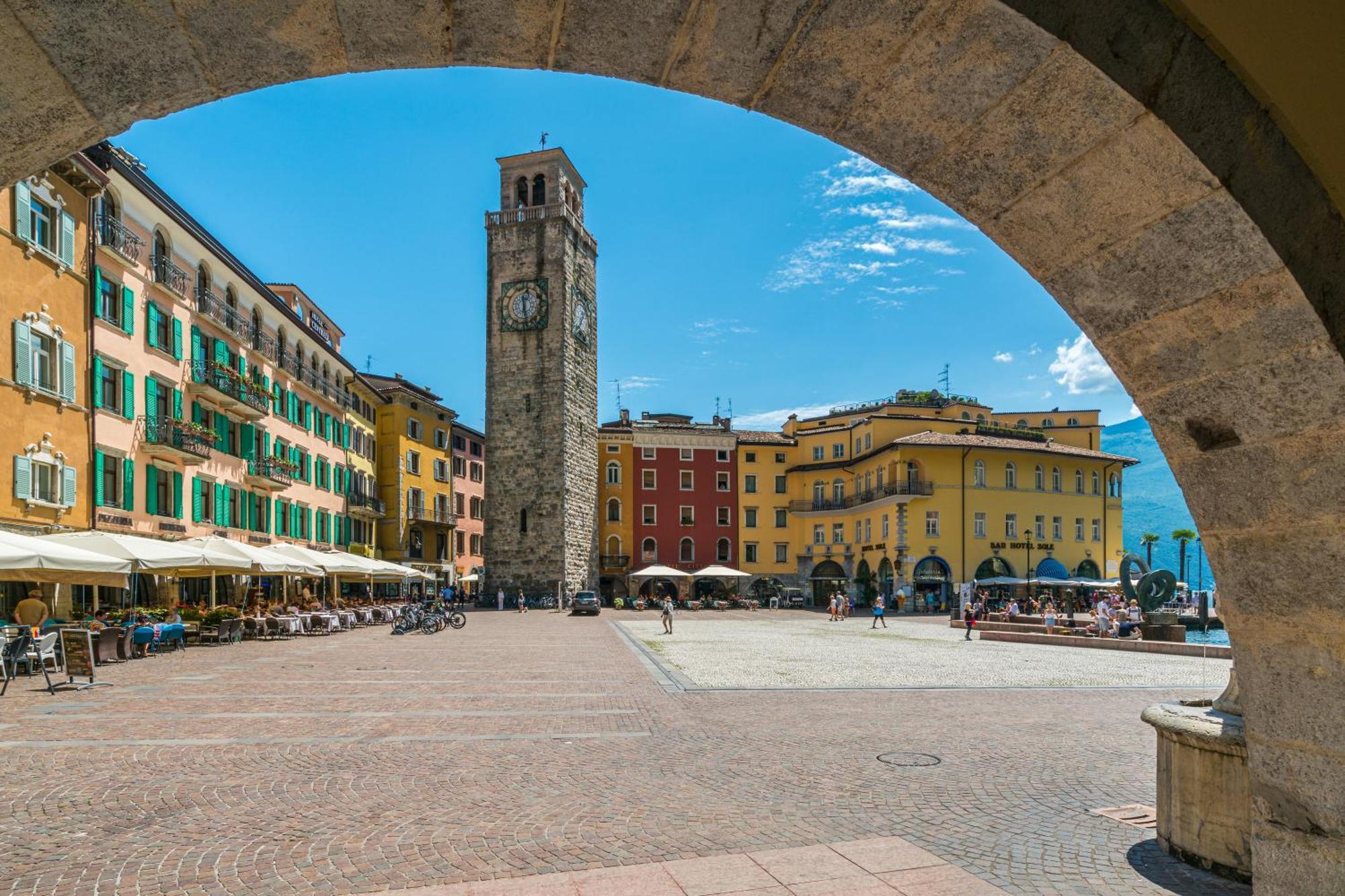 Nido Sui Tetti Di Riva Del Garda - Happy Rentals 外观 照片