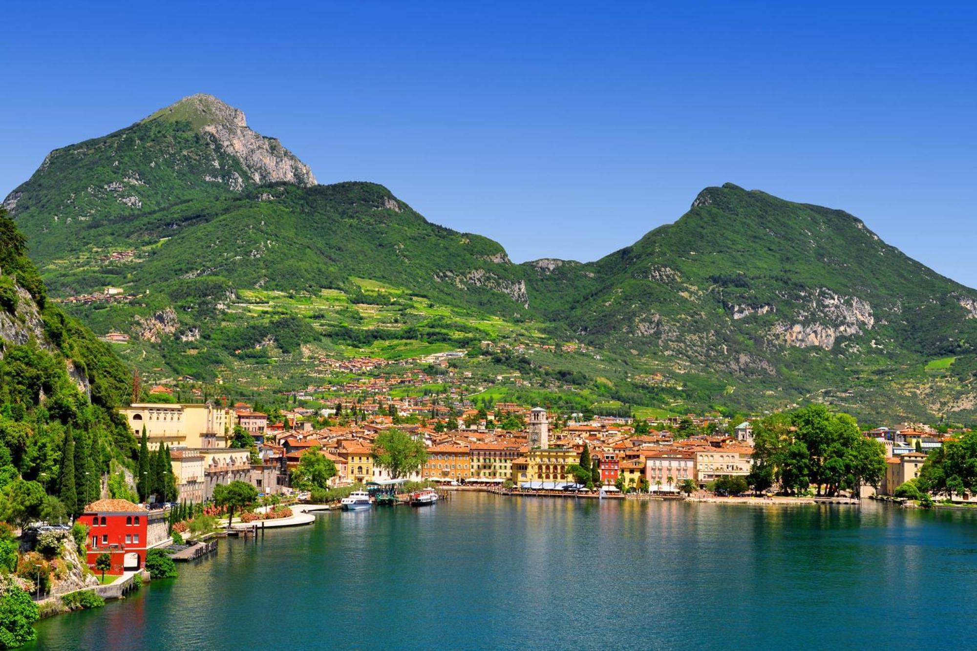 Nido Sui Tetti Di Riva Del Garda - Happy Rentals 外观 照片