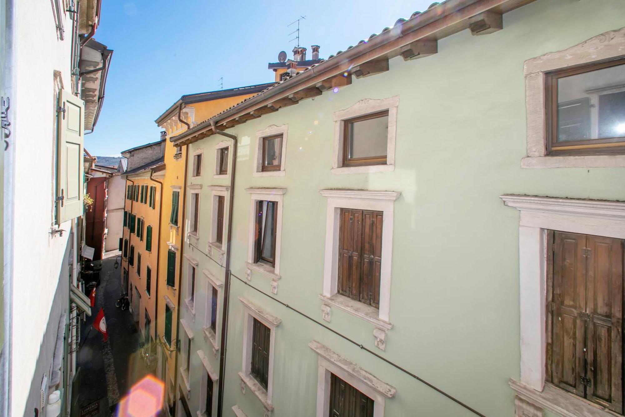 Nido Sui Tetti Di Riva Del Garda - Happy Rentals 外观 照片